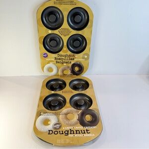 🆕 Wilton 6 Cavity Doughnut 🍩 Pan Set of 2 Nonstick Donut Baking Pans